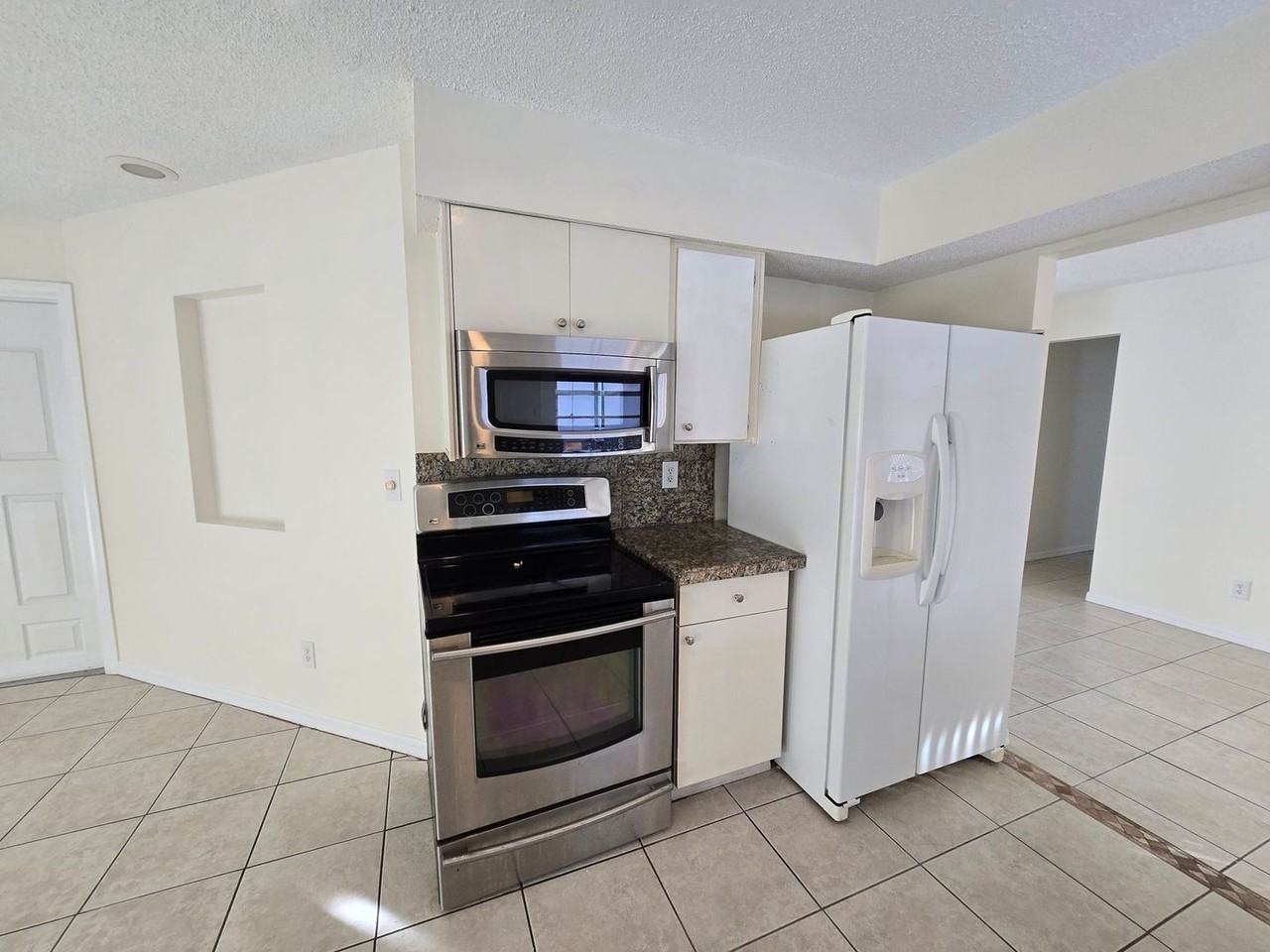 3510 Se 11th Ave - Photo 6 of 20