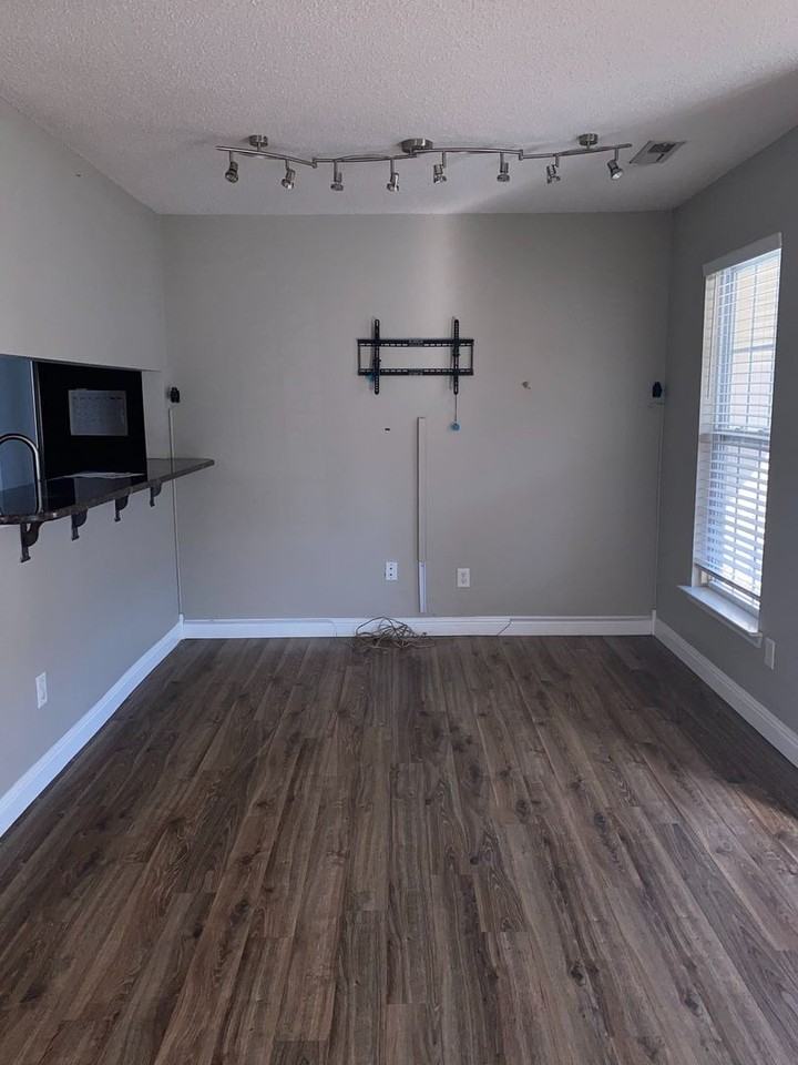 4636 Rainmaker Dr - Photo 5 of 14