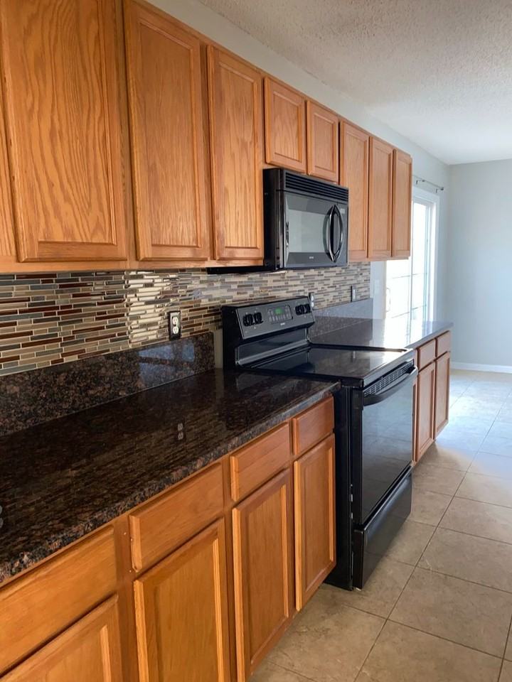 4636 Rainmaker Dr - Photo 7 of 14