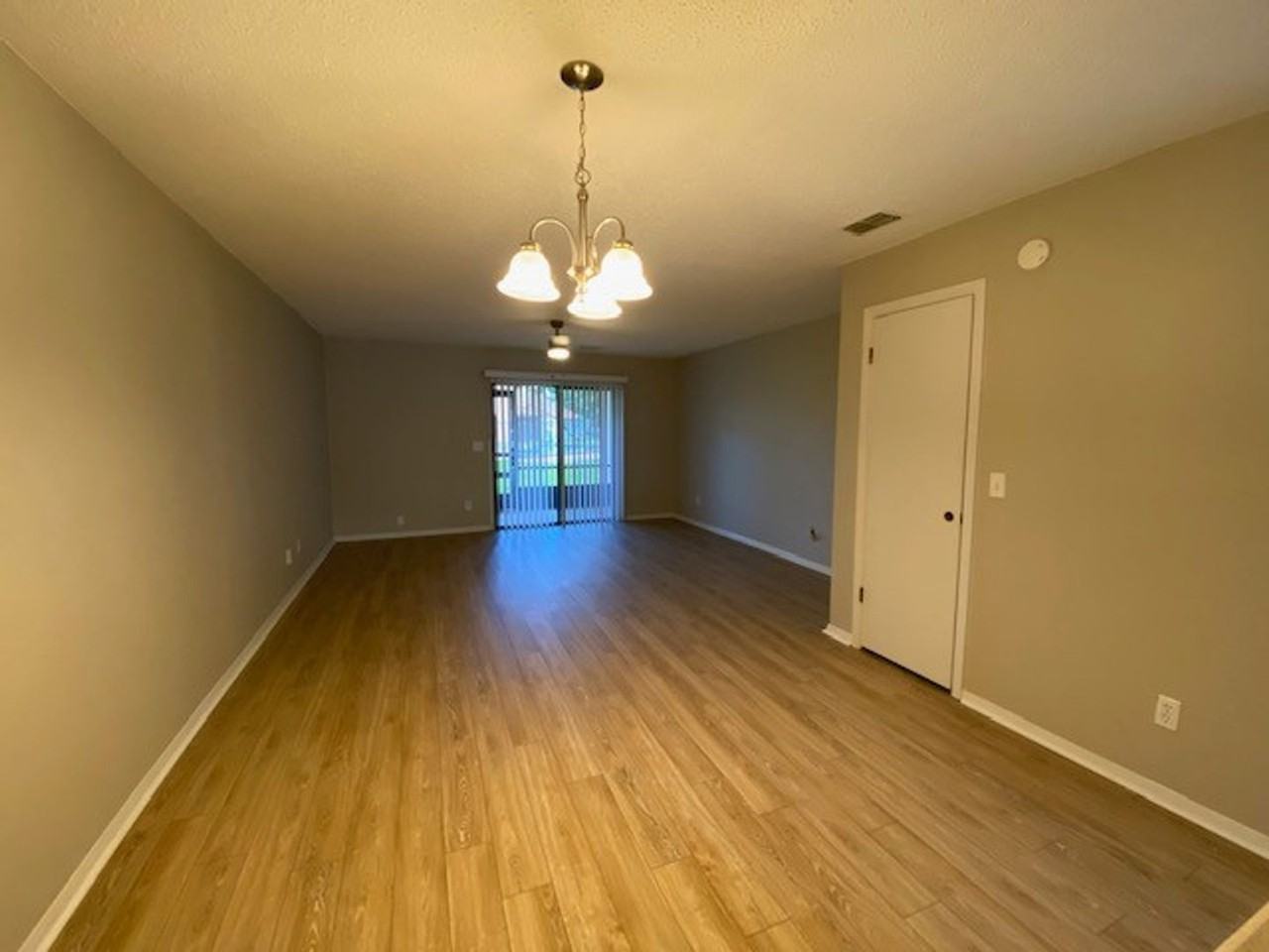 142 White Fawn Dr - Photo 2 of 18