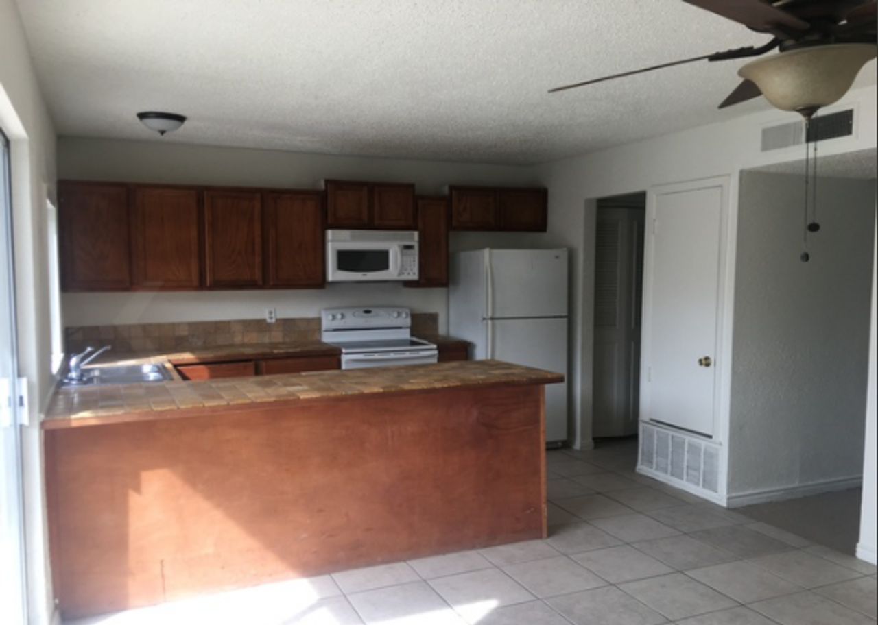 6504 Spring Manor St - Photo 7 of 11