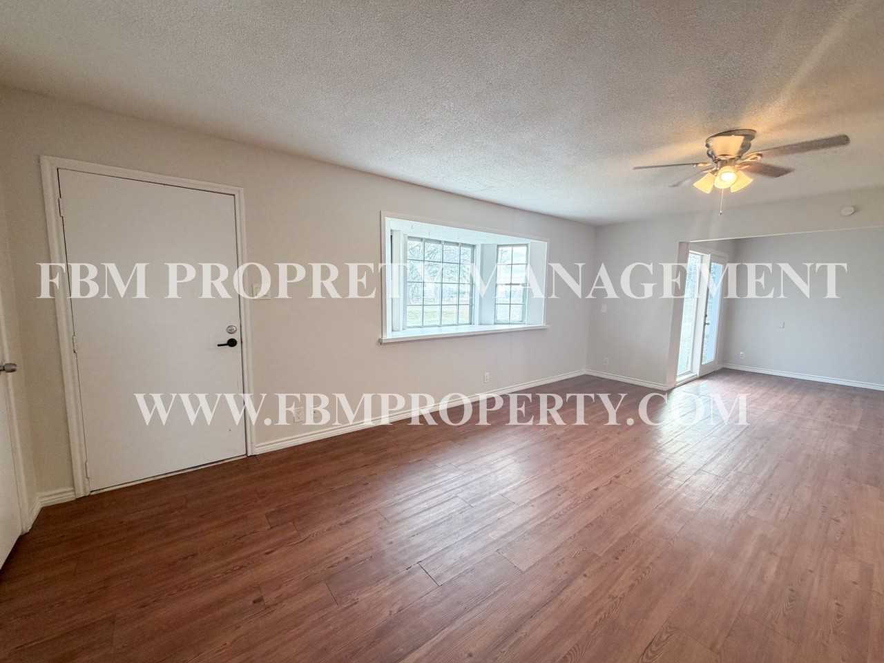 107 Berrys Chapel Rd - Photo 3 of 41