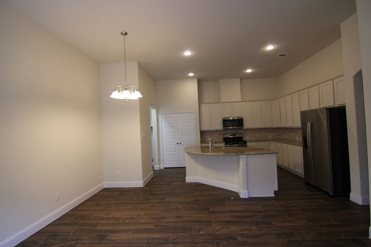 1263 Old Fm 306 - Photo 3 of 16