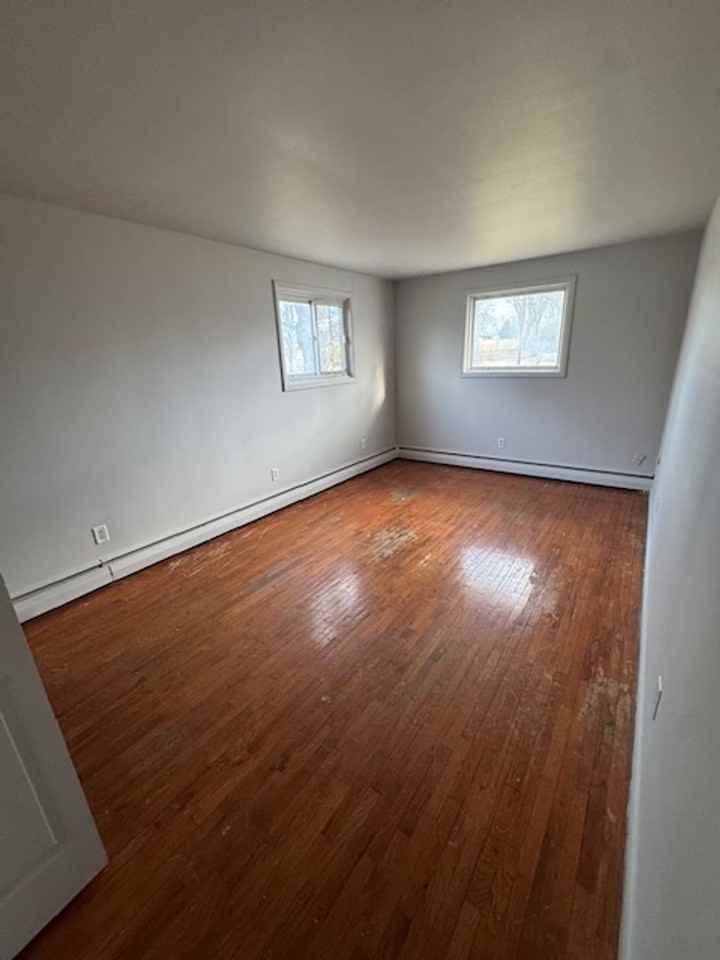 4901 Salem Ln - Photo 6 of 10