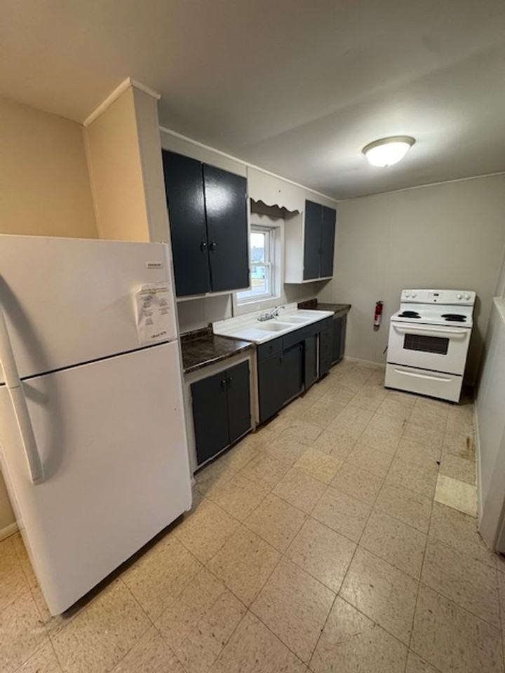 1408 Eckart St - Photo 4 of 8