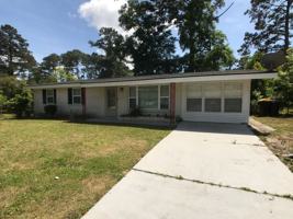 featured image of 421 Barnhill Dr