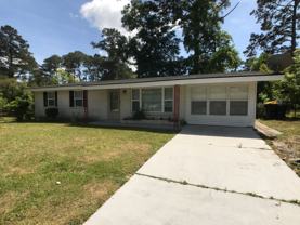 421 Barnhill Dr - Photo 1 of 1