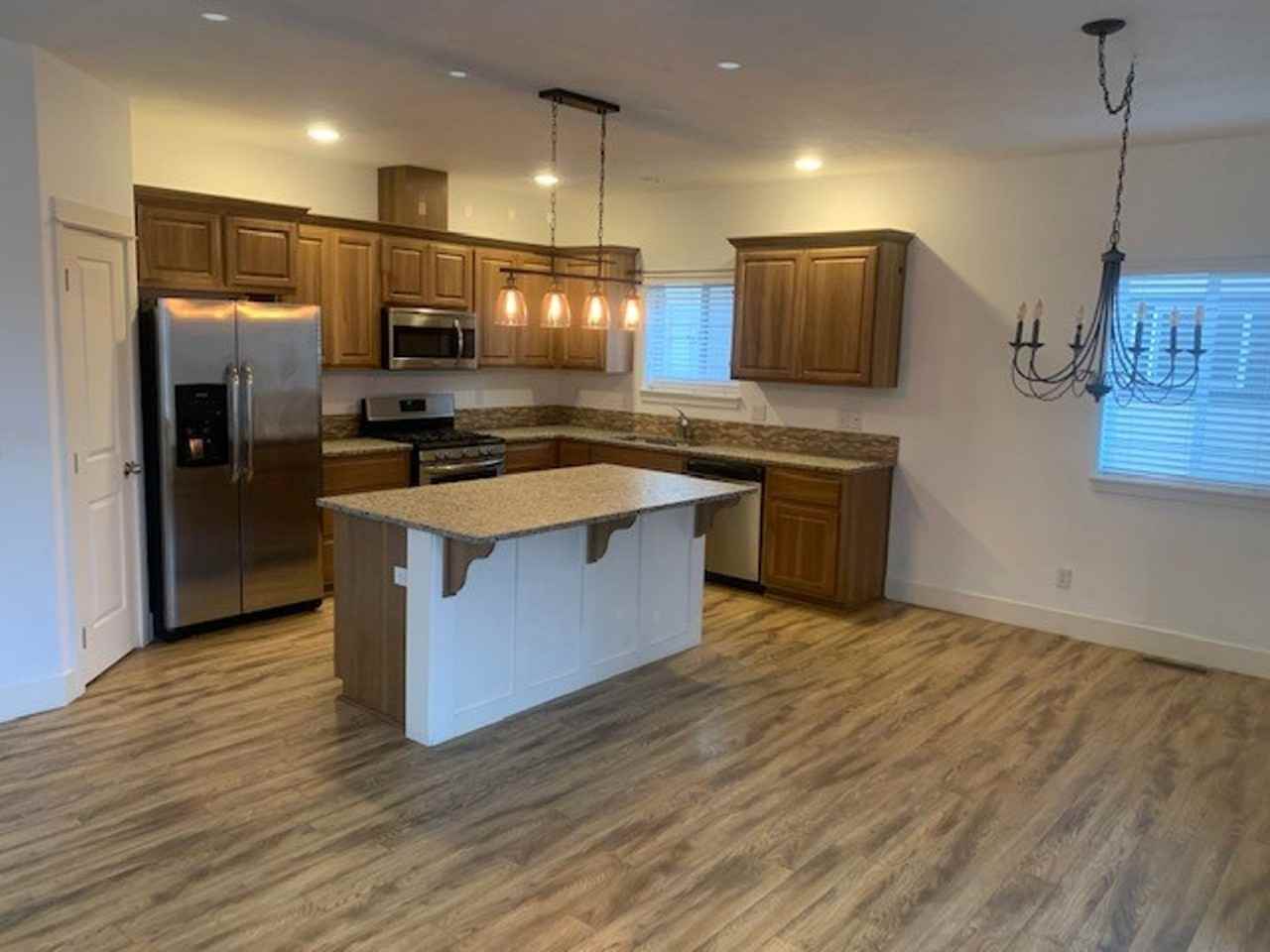 21154 Capella Pl - Photo 5 of 20