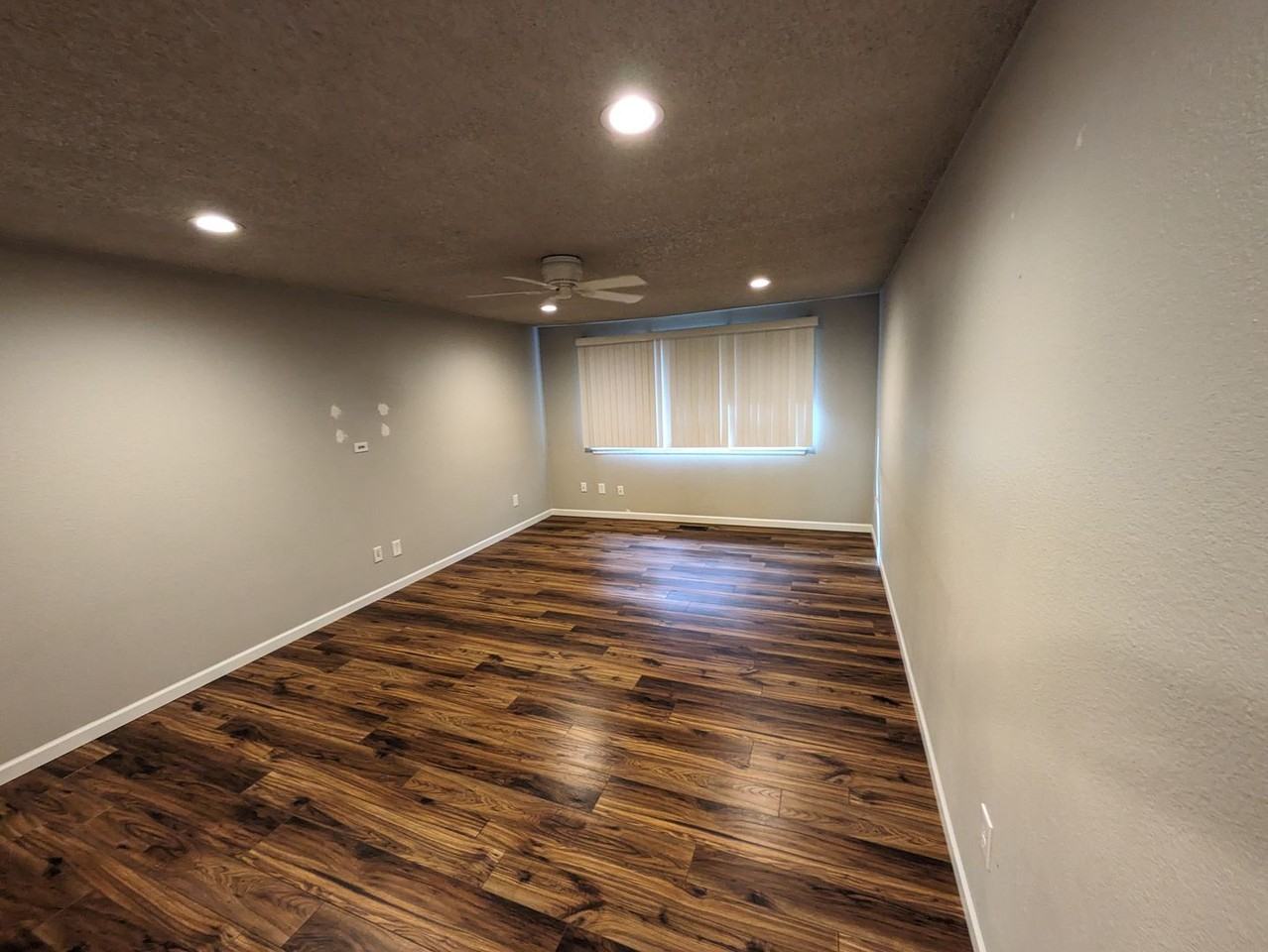 6009 16th Ave Se - Photo 5 of 11