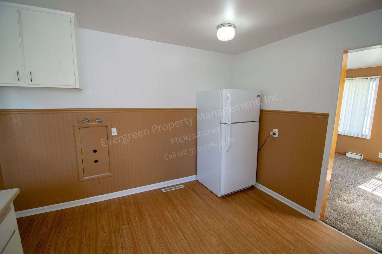 2541 N Garfield Ave - Photo 7 of 21