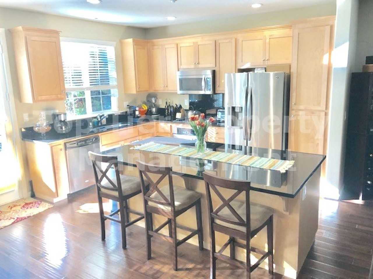 1400 Trailside Cir - Photo 2 of 17