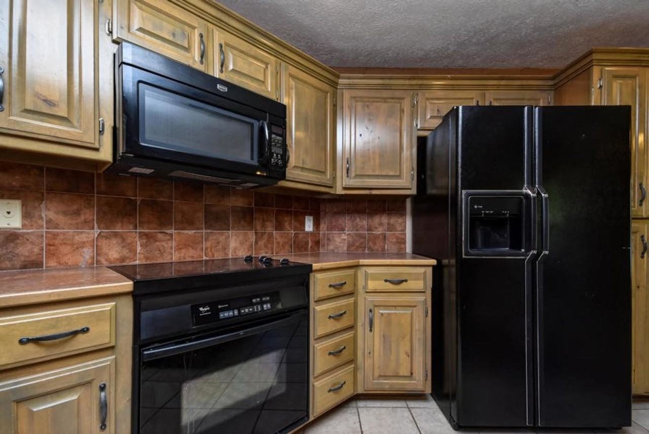 1739 W Village Ln - Photo 6 of 29