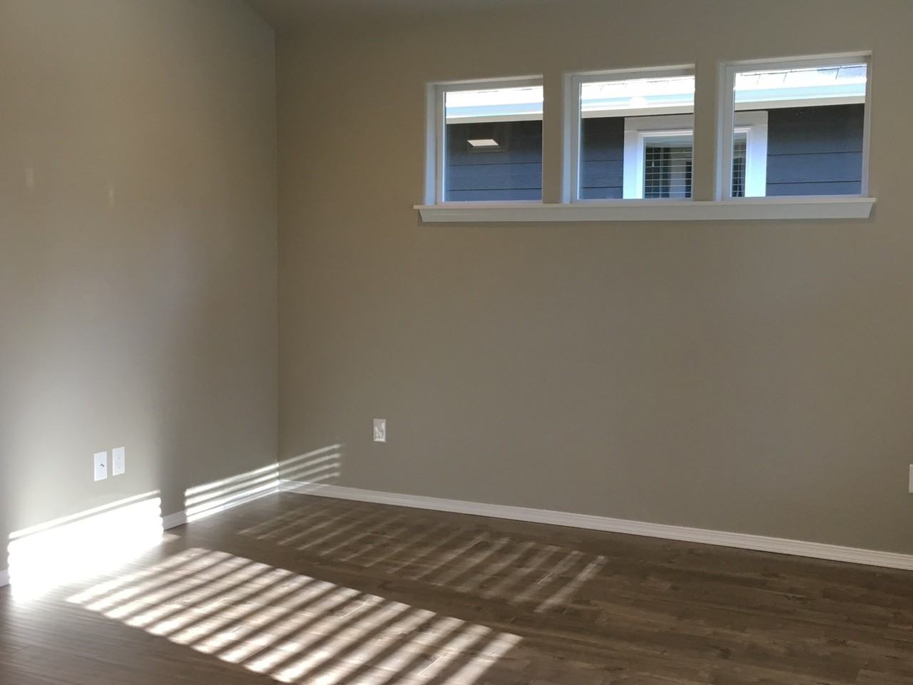 608 N Trinity Way - Photo 3 of 9