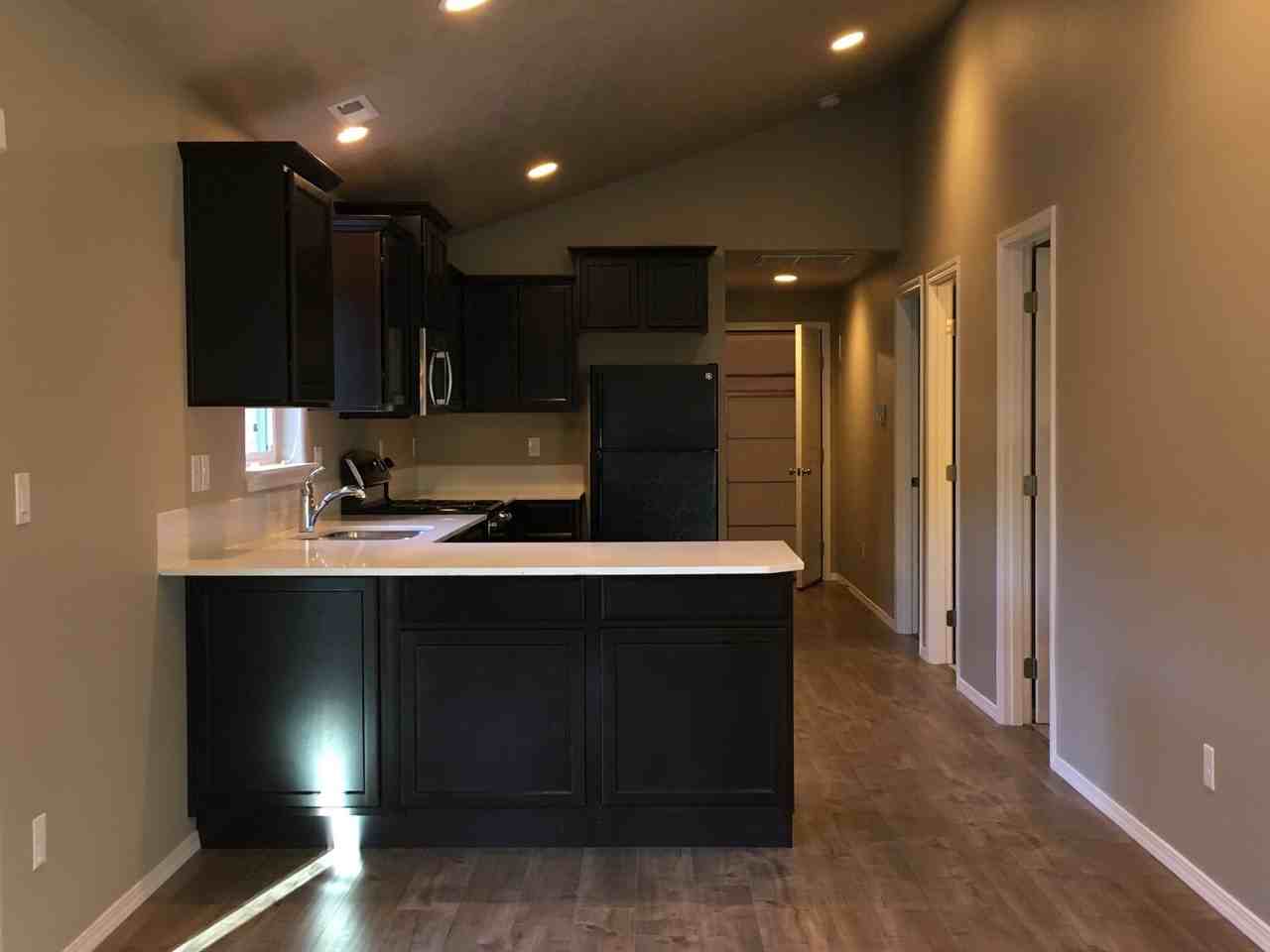 608 N Trinity Way - Photo 4 of 9