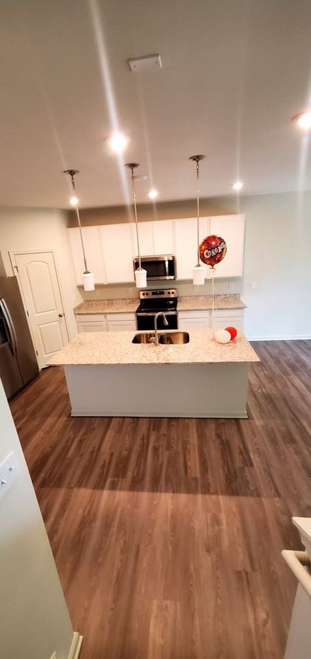 5000 White Pine Ln - Photo 2 of 12