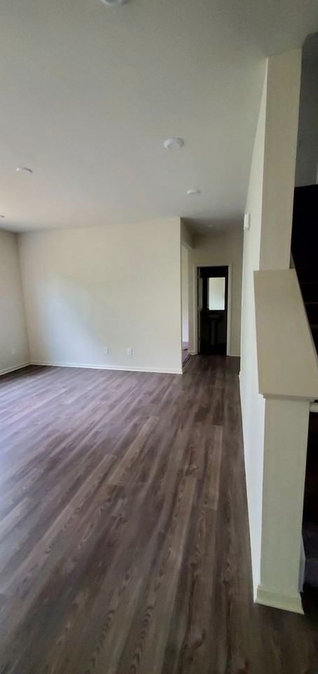 5000 White Pine Ln - Photo 3 of 12