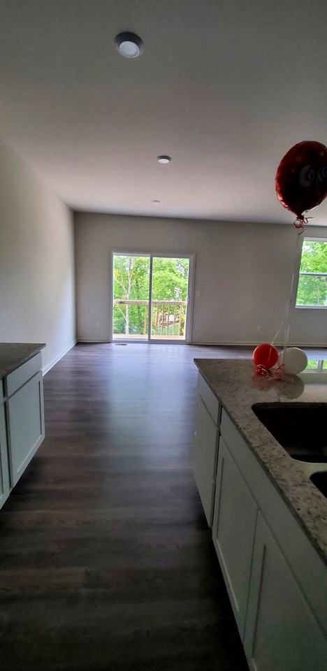 5000 White Pine Ln - Photo 4 of 12