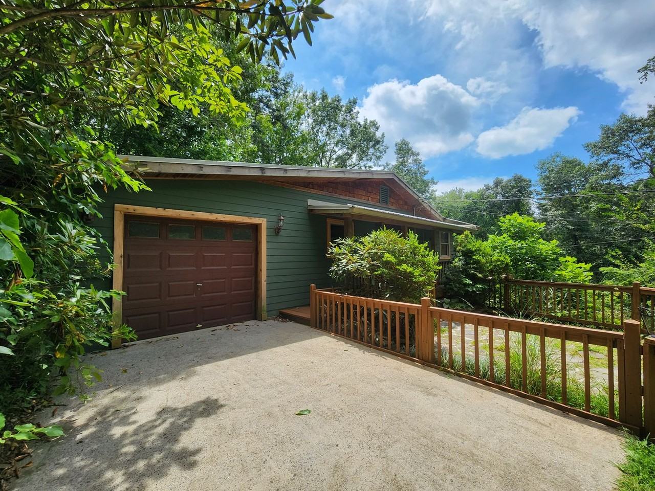 35 Sessler Rd - Photo 2 of 25