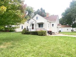 featured image of 3204 N Gale Ave