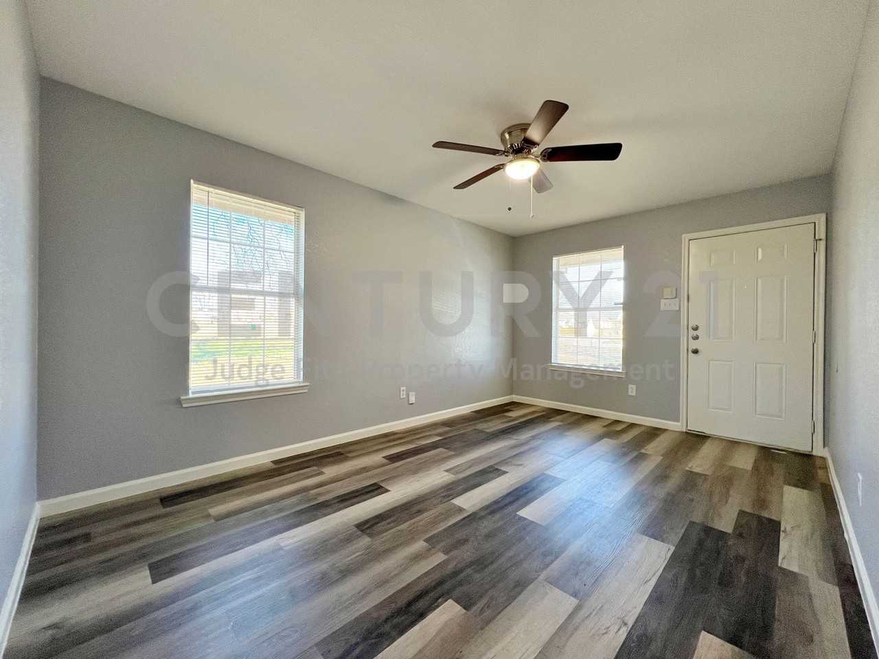 1008 S Retta St - Photo 2 of 13
