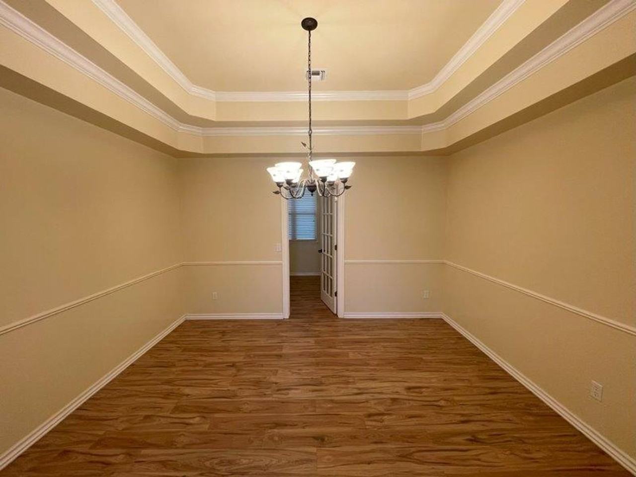 9100 Ians Pl - Photo 6 of 34