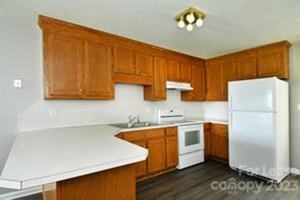 featured image of 166 Glen Gar Dr