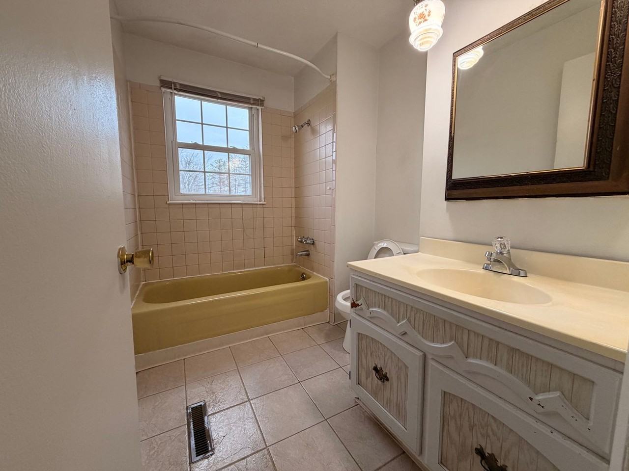 46 Dantley Dr - Photo 5 of 15