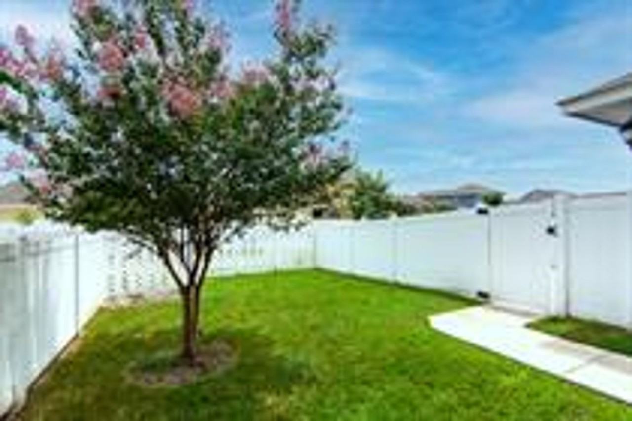 18405 Tall Grass Prairie Dr - Photo 7 of 16