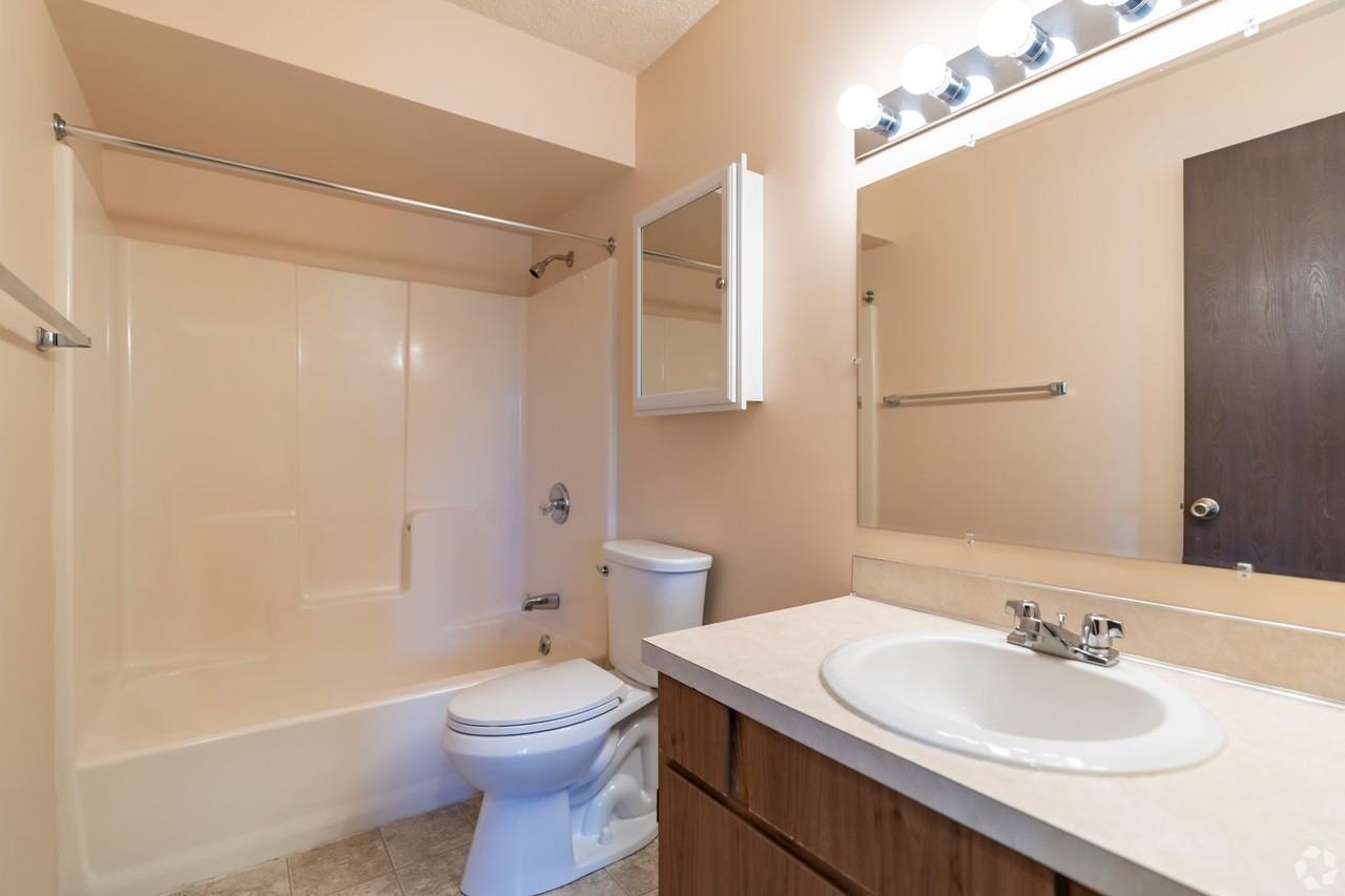 6215 Normandy Drive - Photo 3 of 10