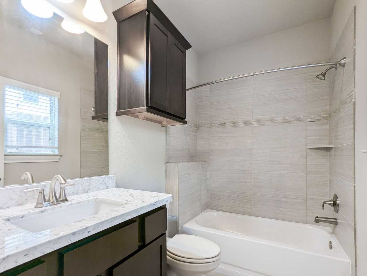 5323 Kiam St - Photo 6 of 28