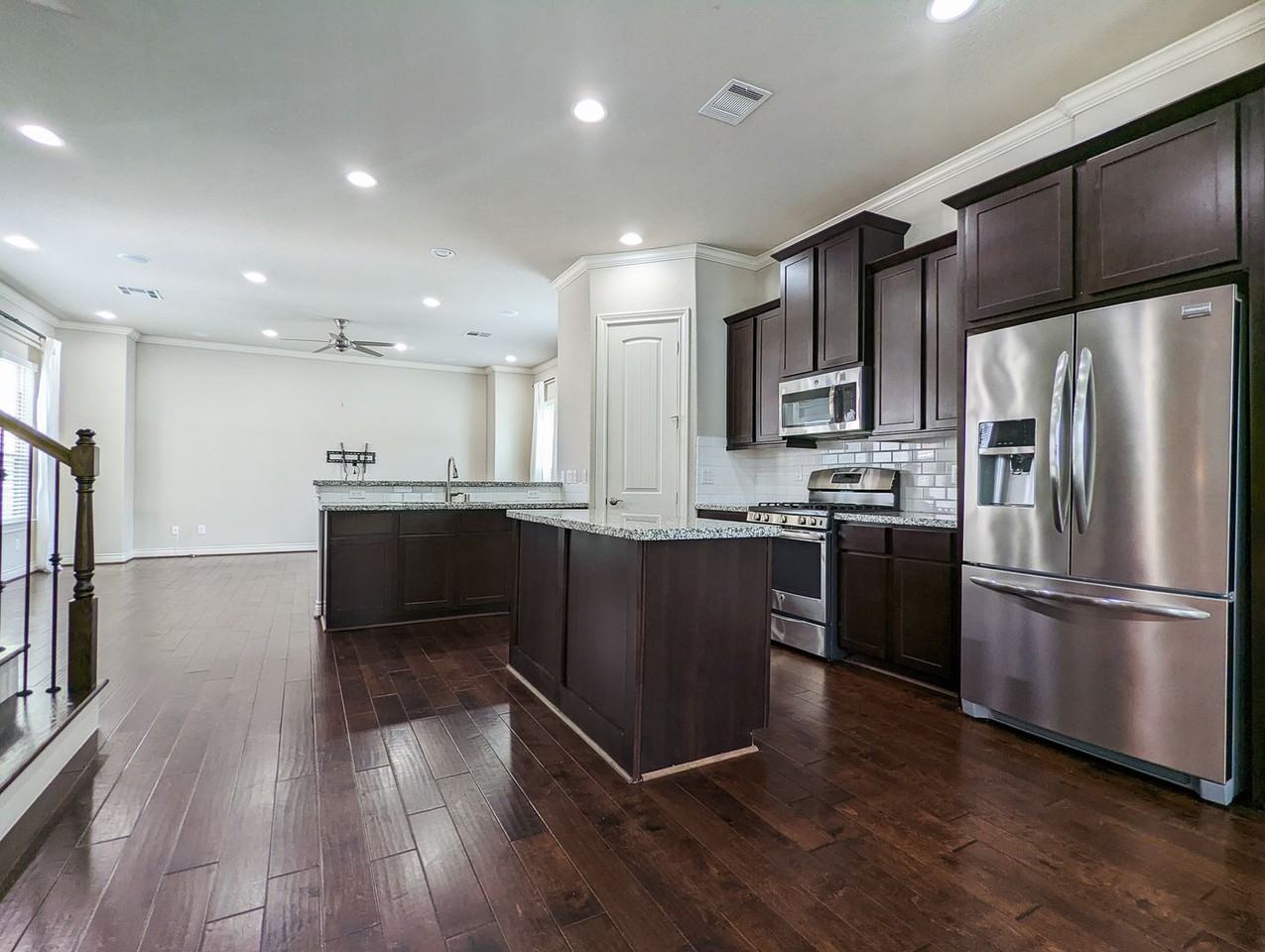 5323 Kiam St - Photo 7 of 28