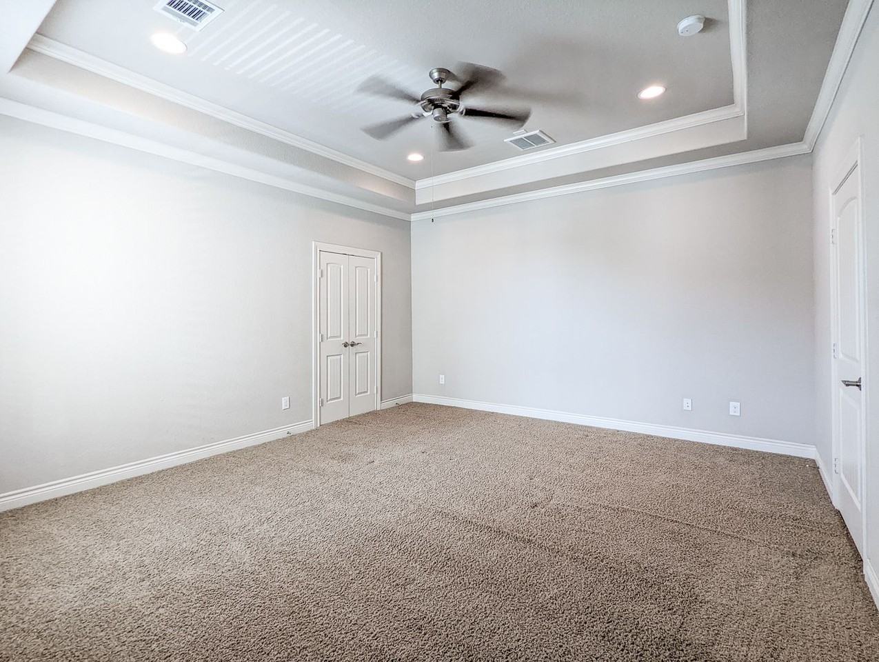 5323 Kiam St - Photo 4 of 28