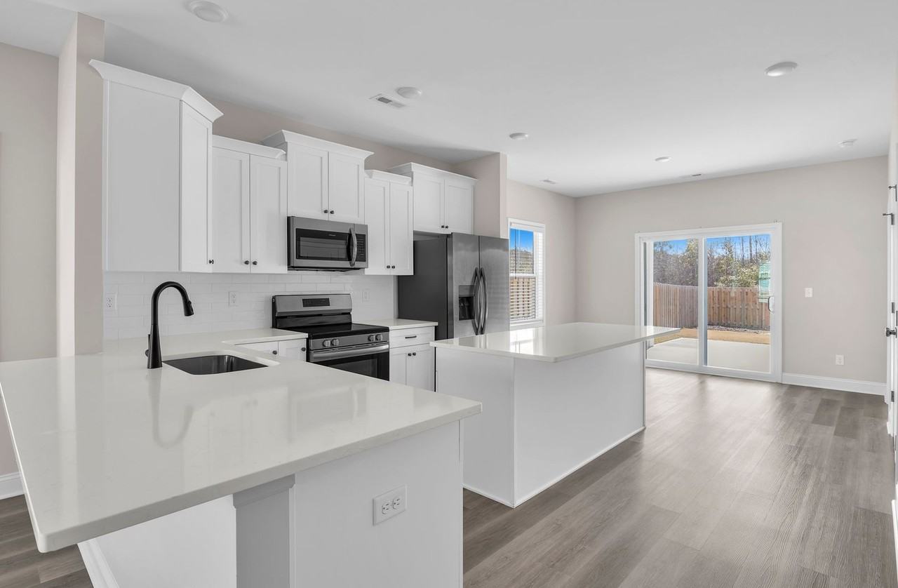 1633 Grey Cliff Run - Photo 6 of 24