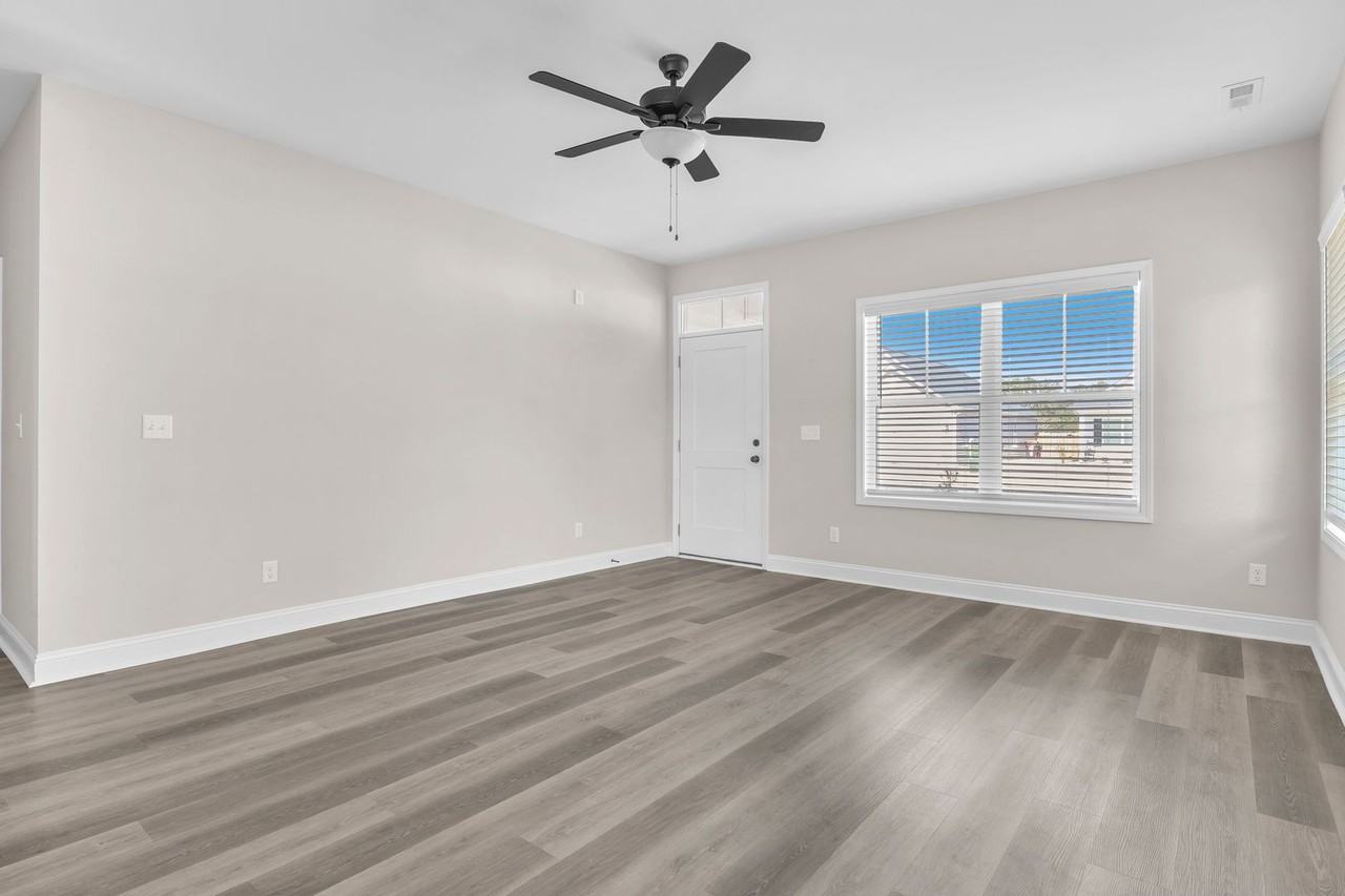 1626 Grey Cliff Run - Photo 4 of 26