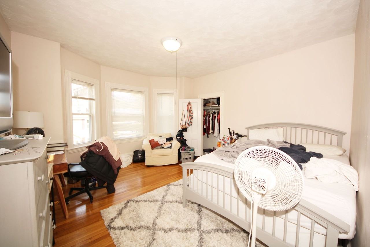 60 Bedford St - Photo 3 of 16