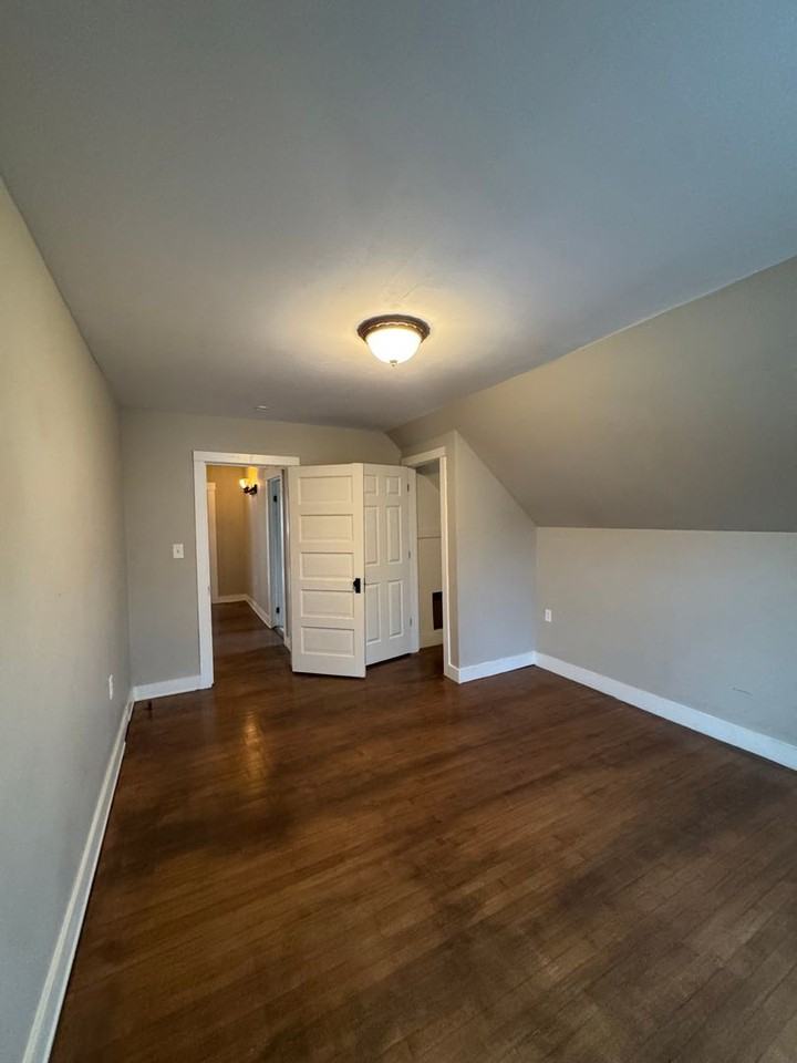 3338 Marvin Ave - Photo 3 of 14