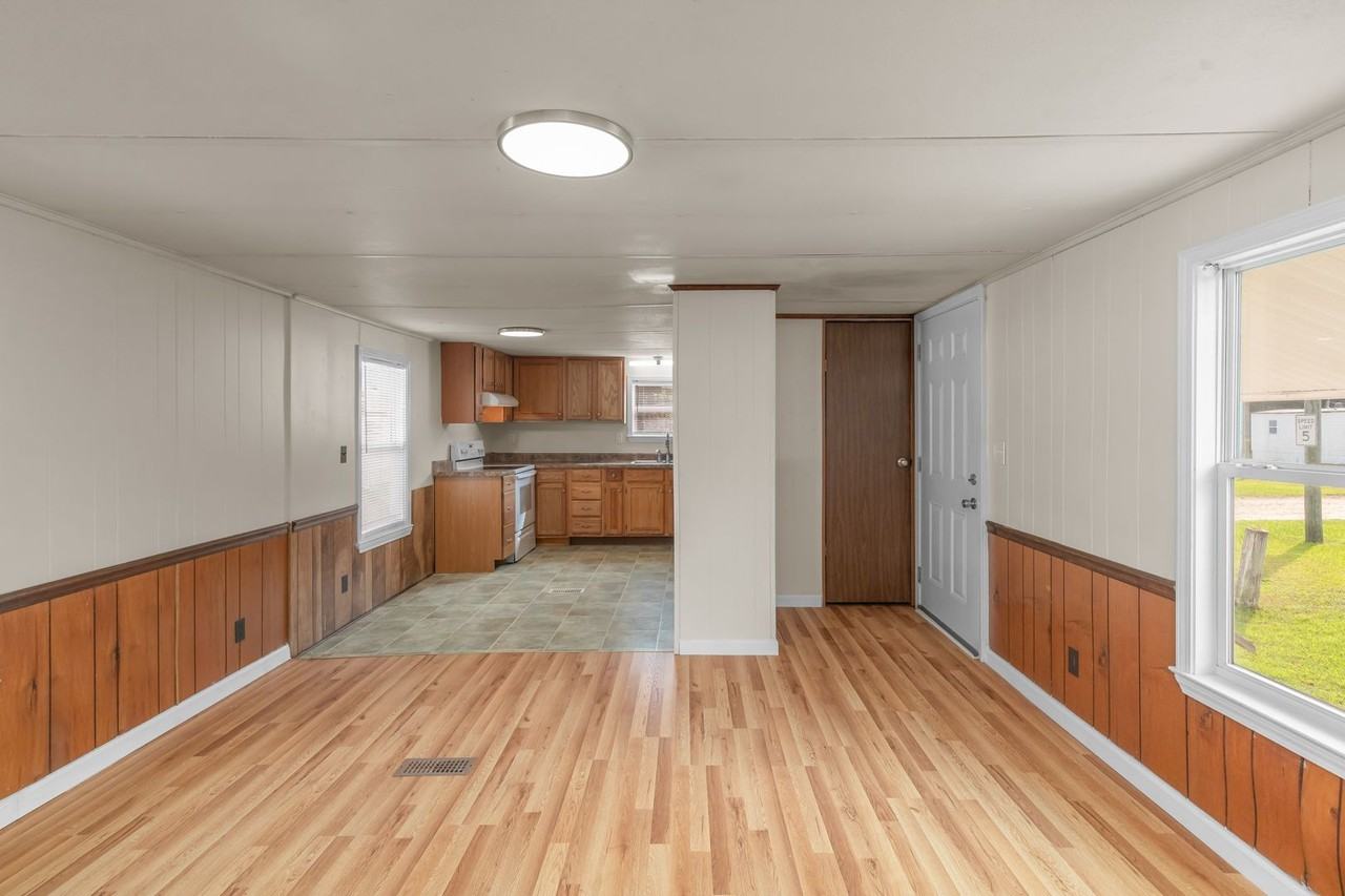 119 Starwood Circle - Photo 2 of 37