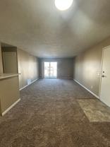 Quail Run Apts. (720 N. 18th Ave.) - Photo 1 of 1