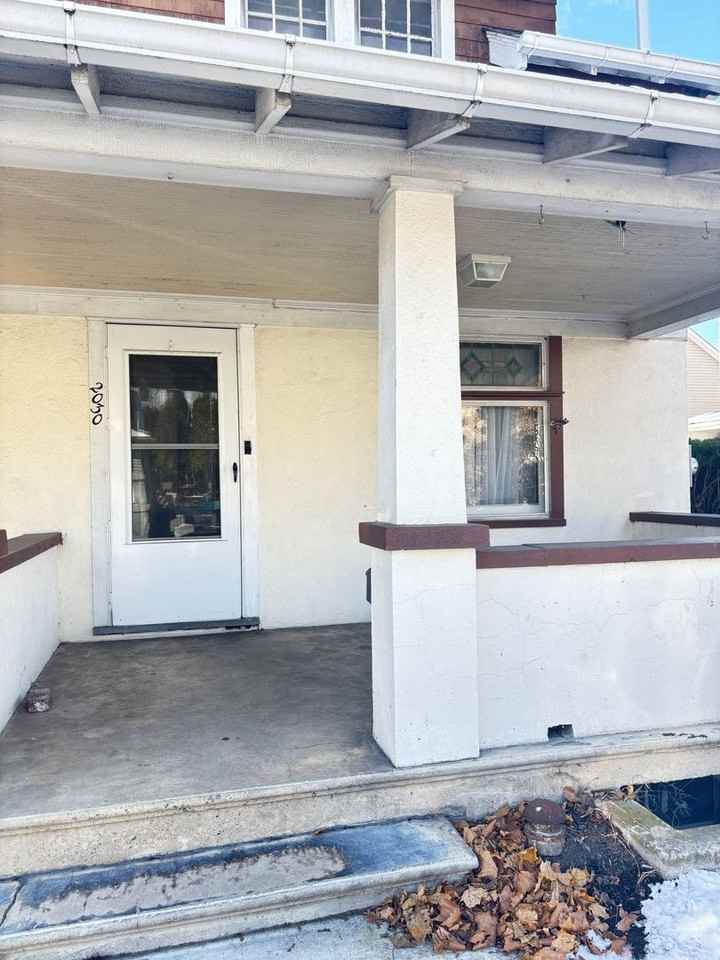 2030 Washington Ave - Photo 2 of 40