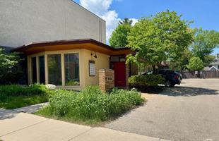 featured image of 1920 Monroe St