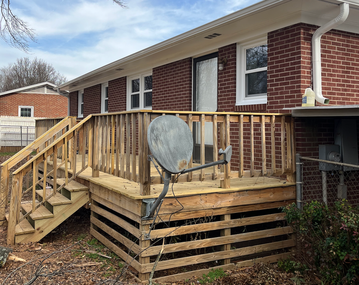 310 Hammett Bridge Rd - Photo 3 of 13