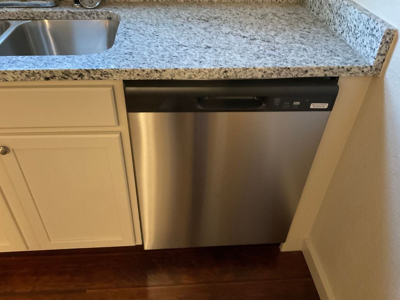 2328 Sw 30th St - Photo 5 of 10