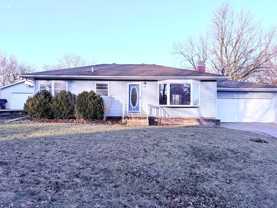 402 Beverly Hills St - Photo 1 of 1