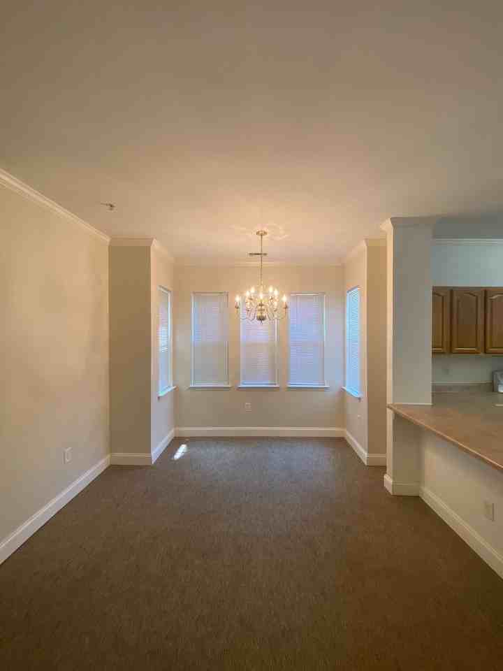 Hillcrest Apartments - Photo 5 of 26