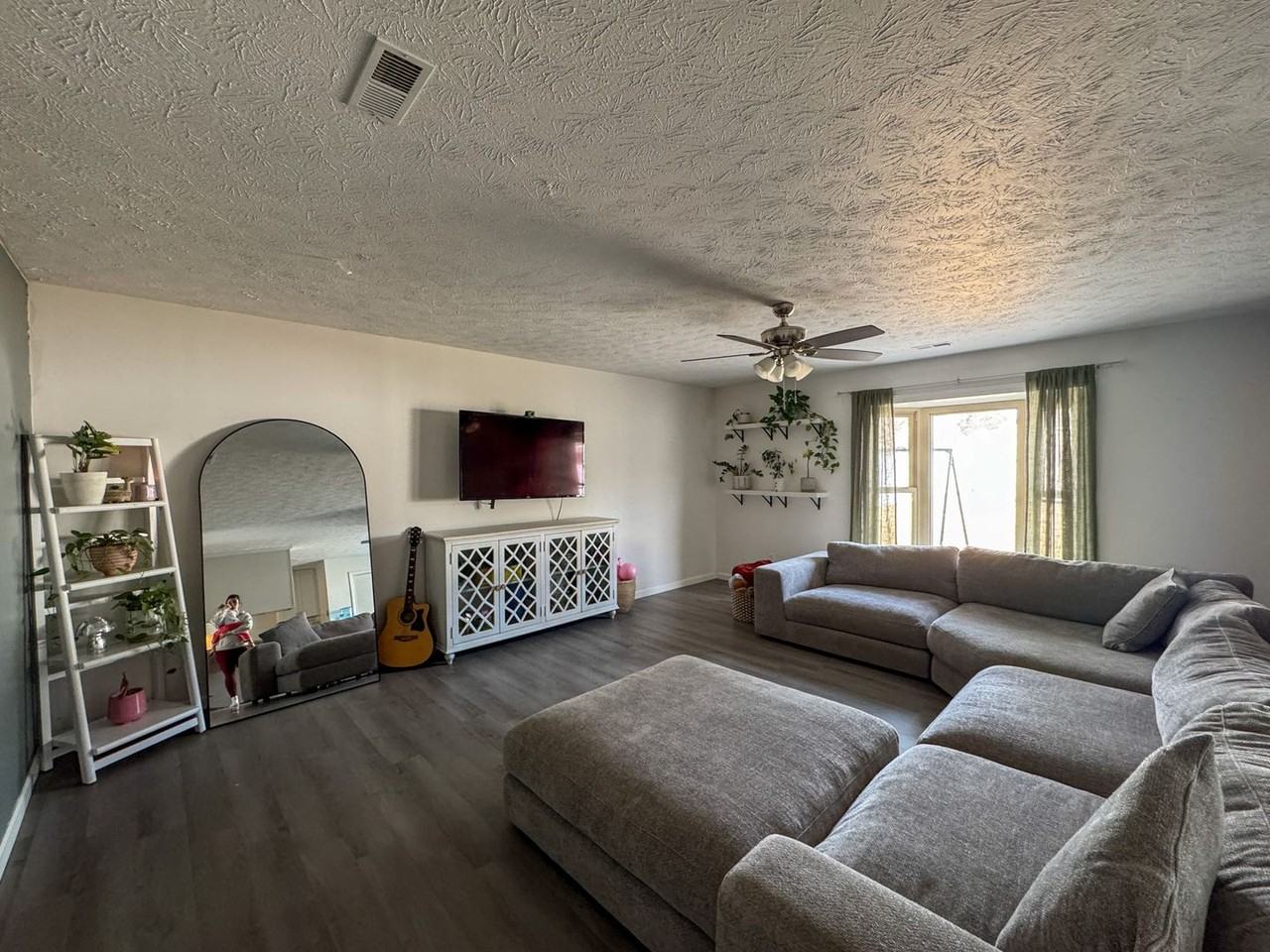 6864 Big Wood Rd - Photo 4 of 23