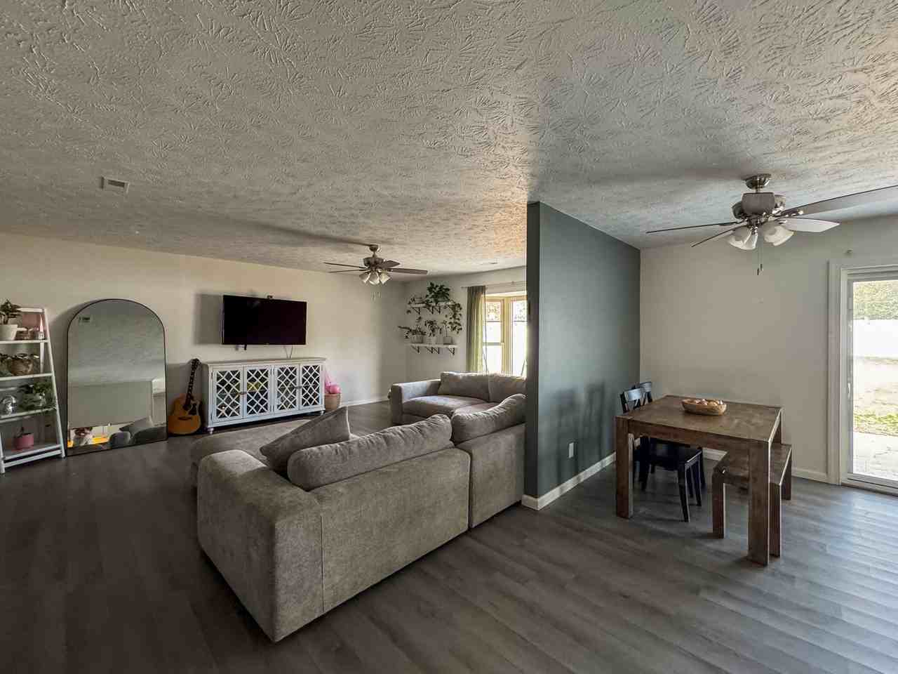 6864 Big Wood Rd - Photo 5 of 23