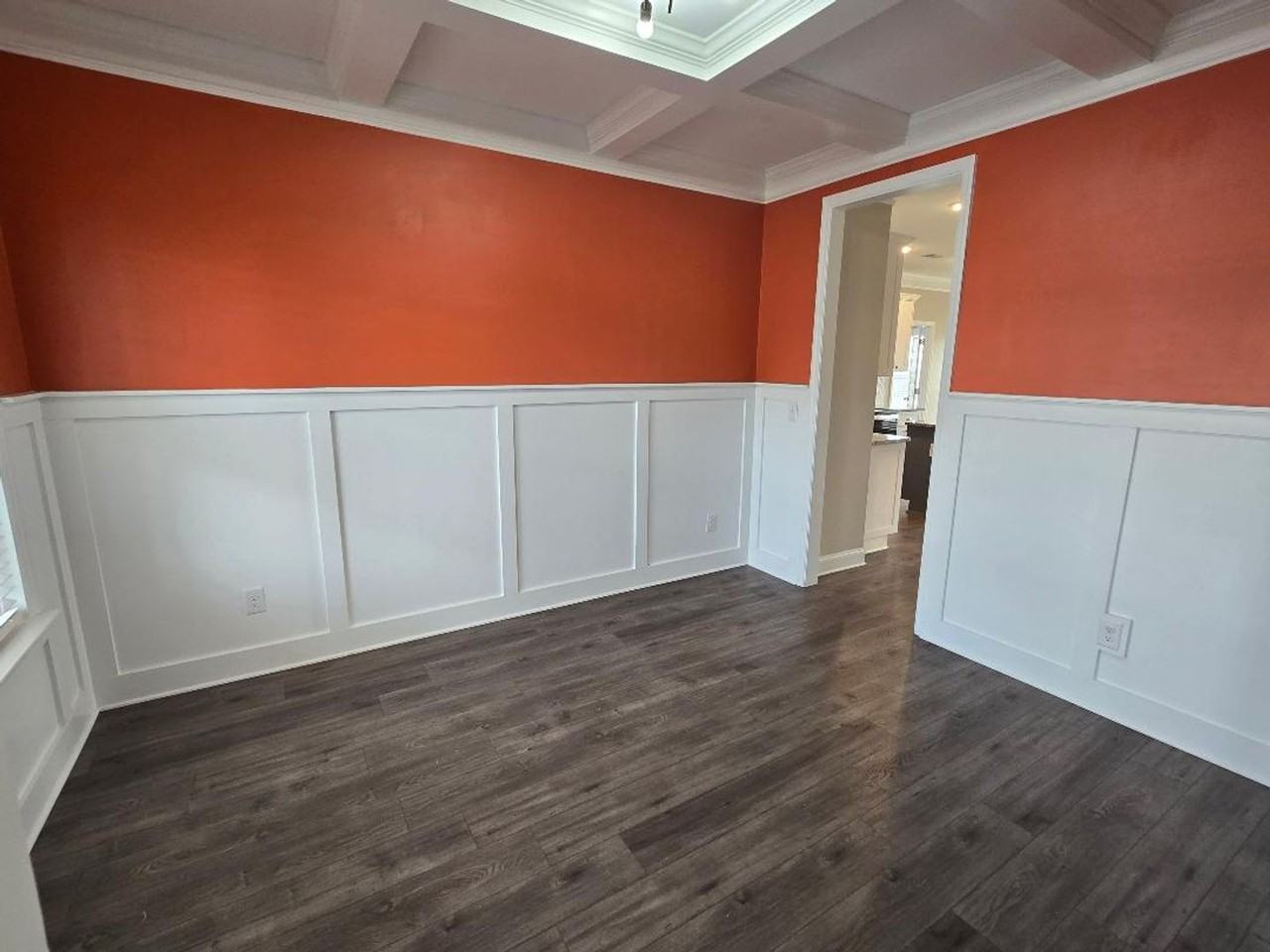 733 Courtland Ln - Photo 5 of 35