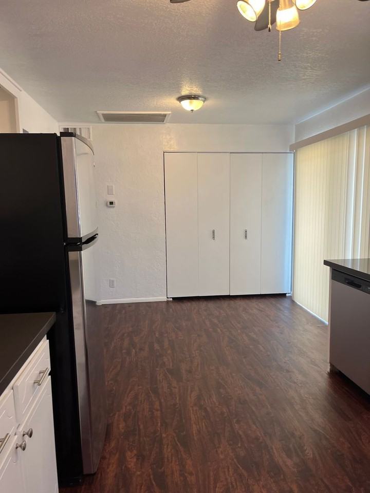 4501 N Duke Dr - Photo 4 of 18