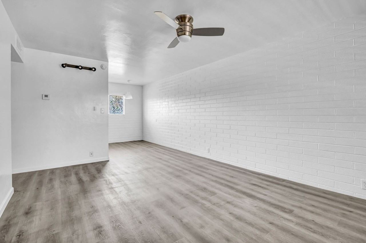 RandDLiving on Irving - Photo 5 of 28