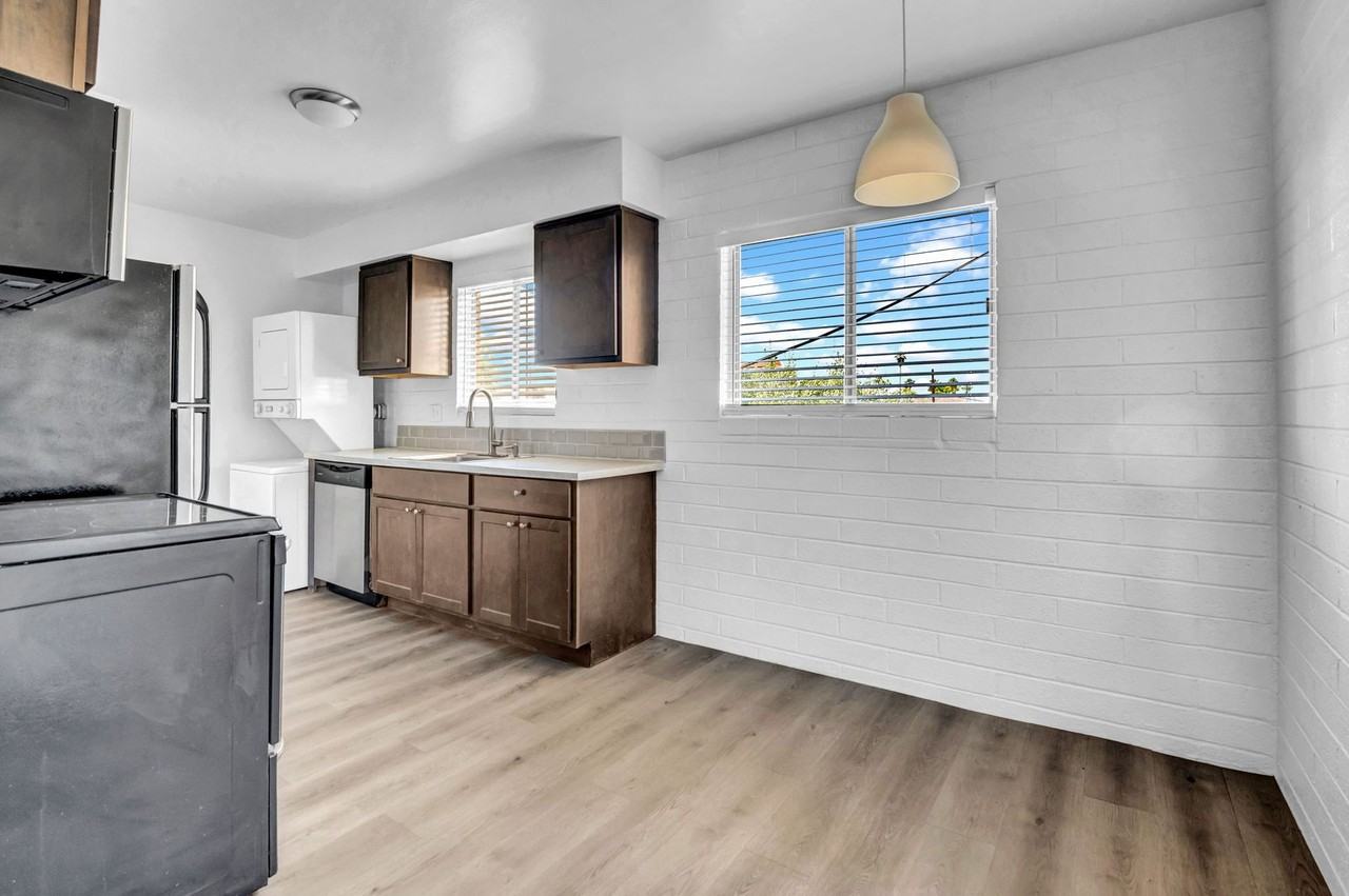 RandDLiving on Irving - Photo 7 of 28